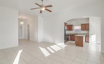 13217 Sydney Harbour Dr in Crowley, TX - Building Photo - Building Photo