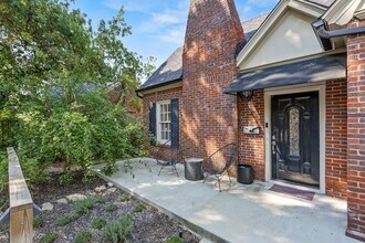 1007 N Windomere Ave in Dallas, TX - Building Photo - Building Photo