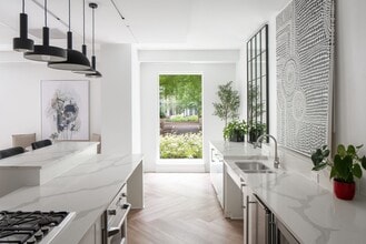 Residences on the Avenue in Washington, DC - Foto de edificio - Building Photo
