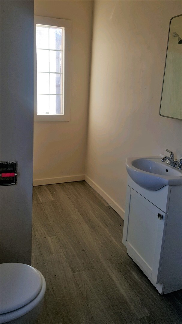 property at 1625 E Garland Ave