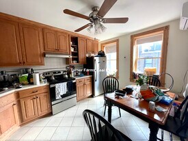 49 Garden St, Unit 4 in Boston, MA - Building Photo
