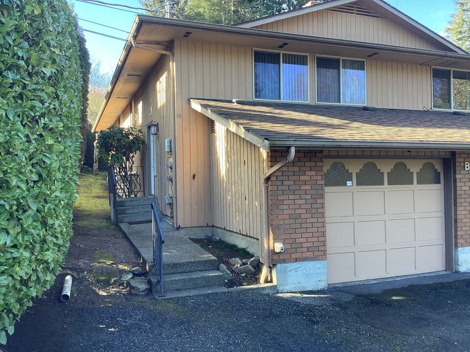 252 Elm St in Everett, WA - Foto de edificio