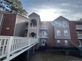 663 Bartons Landing Pl in Fayetteville, NC - Building Photo