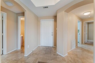 10830 Amber Ridge Dr in Las Vegas, NV - Building Photo - Building Photo