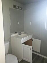 401 E Church St, Unit C in Wagoner, OK - Foto de edificio - Building Photo