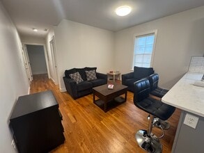 205 Witherspoon St, Unit 1 in Princeton, NJ - Foto de edificio - Building Photo