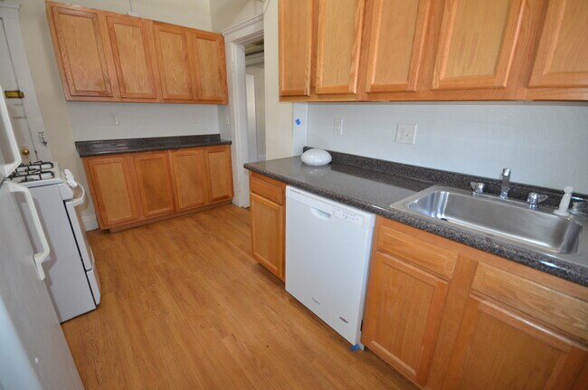 120 Washington St, Unit 2 in Boston, MA - Building Photo - Building Photo