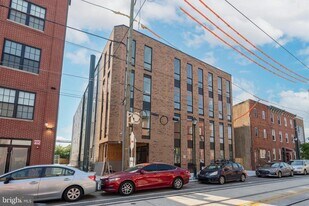 3037 Richmond St in Philadelphia, PA - Building Photo