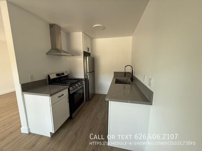property at 1623-1629 S Walnut St