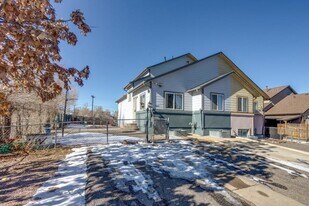 2137 S Vallejo St in Englewood, CO - Building Photo