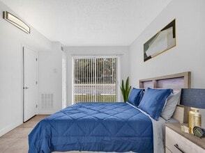 12401 N 15th St, Unit 419 in Tampa, FL - Building Photo - Building Photo