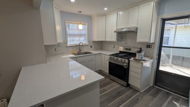 240 Russell Ave in Shreveport, LA - Building Photo - Building Photo