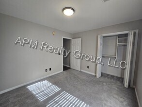 3014 Twin Oaks Way in Columbia, SC - Building Photo - Building Photo