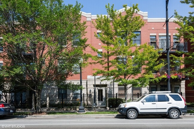 property at 1407 S Halsted St