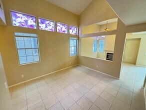 2114 Polynesia Cir in Henderson, NV - Building Photo - Building Photo