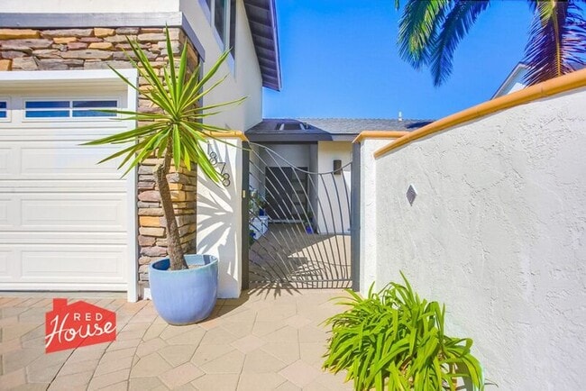 1878 Pariva Dr in Encinitas, CA - Building Photo - Building Photo