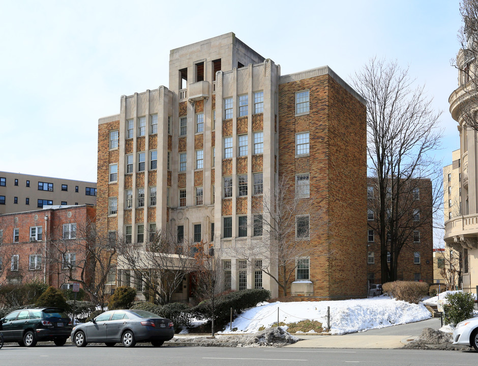 Park Tower in Washington, DC - Building Photo