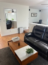 31832 Florence Ave in Laguna Beach, CA - Foto de edificio - Building Photo