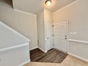 1052 Milk Paint Alley in Apex, NC - Building Photo - Building Photo