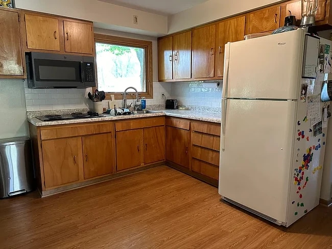 property at 3112 Uranus Ave