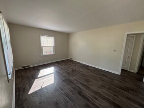 1315 Hammond St in Lansing, MI - Foto de edificio - Building Photo