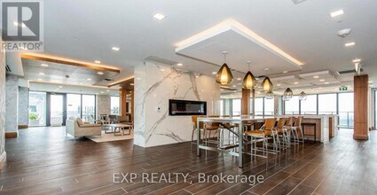 30 Shore Breeze Dr in Toronto, ON - Building Photo - Building Photo