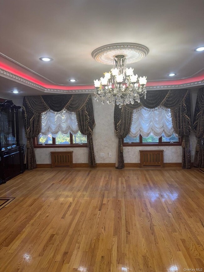 138-54 Hoover Ave in New York, NY - Building Photo - Building Photo