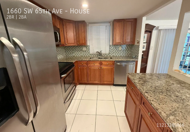 1660 SW 65th Ave in Boca Raton, FL - Building Photo - Building Photo