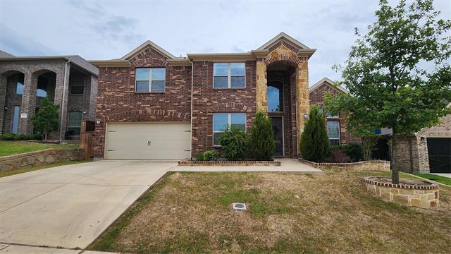 989 Bentley Drive in Roanoke, TX - Foto de edificio