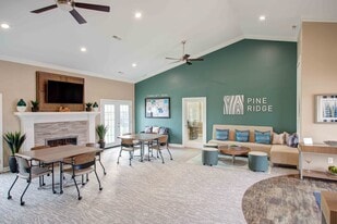 Pine Ridge Apartments in Rochester Hills, MI - Building Photo