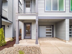 18638 SW Judith Ln in Beaverton, OR - Foto de edificio - Building Photo
