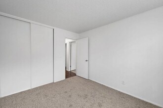 5973 N Fessenden St in Portland, OR - Building Photo - Building Photo