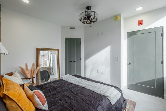 117 E 7th St in Chattanooga, TN - Building Photo - Building Photo