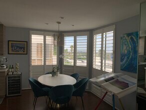 8530 Holloway Dr, Unit 426 in West Hollywood, CA - Foto de edificio - Building Photo