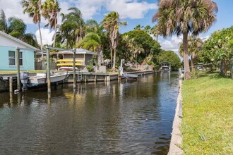 215 Richland Ave in Merritt Island, FL - Building Photo - Building Photo