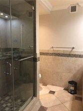 2881 NE 33rd Ct-Unit -8a in Fort Lauderdale, FL - Building Photo - Building Photo