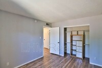 2108 W Laurel Ln photo'