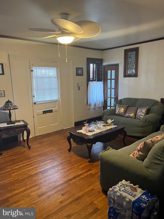 property at 1808 Griffith St