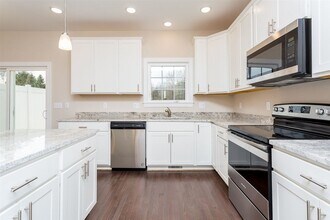 3553 Earthshine Wy in Harrisonburg, VA - Building Photo - Building Photo