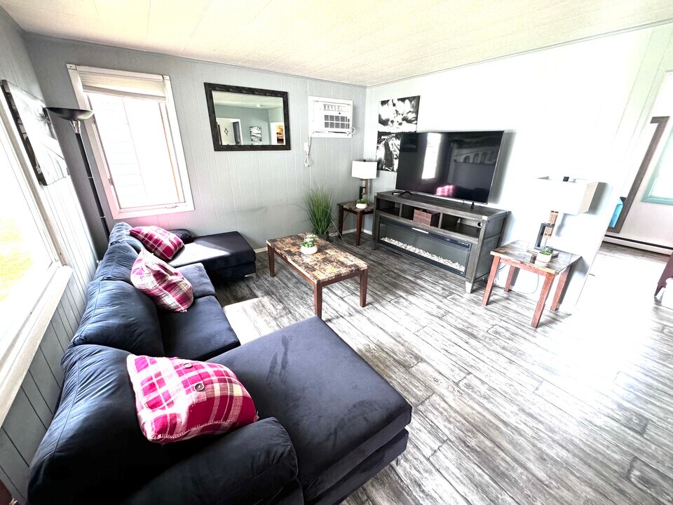 Ritchie Village in Appleton, WI - Building Photo