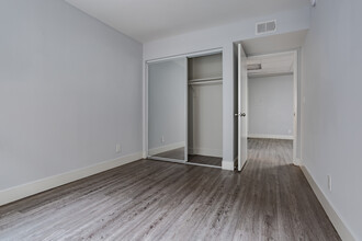 Meridian Hollywood in Los Angeles, CA - Building Photo - Interior Photo