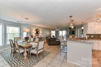 18557 Vineyard Point Ln in Cornelius, NC - Building Photo - Building Photo