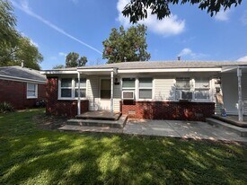 2207 S Minneapolis St in Wichita, KS - Building Photo