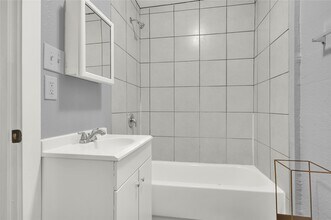 3714 Dabney St in Houston, TX - Foto de edificio - Building Photo