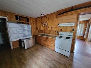 1701 Old Mammoth Rd in Mammoth Lakes, CA - Building Photo - Building Photo