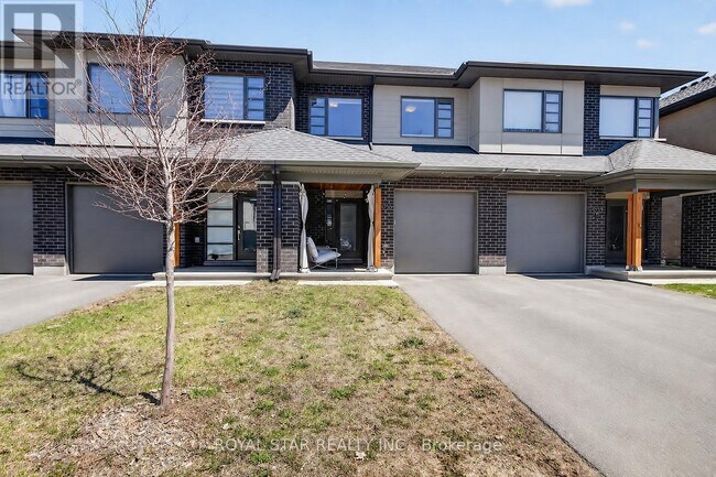 1033 Eider St in Ottawa, ON - Building Photo - Building Photo