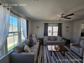 128 Lupine Dr in Mars, PA - Building Photo - Building Photo