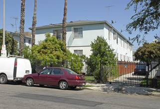 1214 N McCadden Pl in Los Angeles, CA - Building Photo - Building Photo