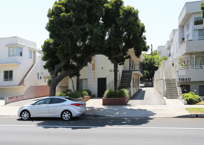 11836 Venice Blvd in Los Angeles, CA - Building Photo - Building Photo