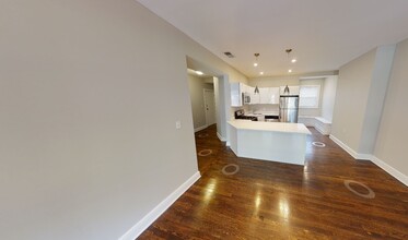 16 Kennedy Rd, Unit 4A in Cambridge, MA - Building Photo - Building Photo